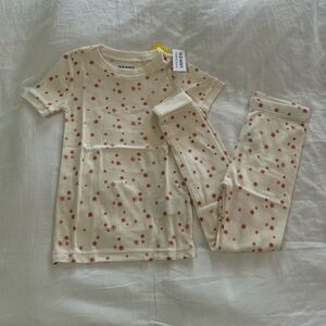 Old Navy Kids Cream Pajama Set with Red Star Pattern (5T)